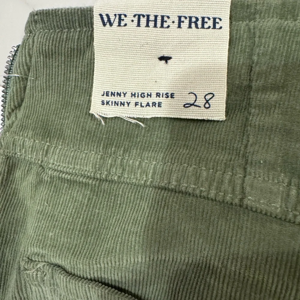 NWT Free People High Waisted Corduroy Pants Size 28 Green - Picture 2 of 4